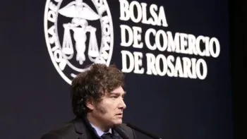 Tensa bienvenida a Javier Milei en Rosario: 