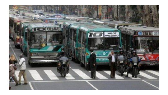 Los colectivos y el subte aumentan y afectan fuerte a los usuarios del AMBA. Los colectivos y el subte aumentan y afectan fuerte a los usuarios del AMBA.
