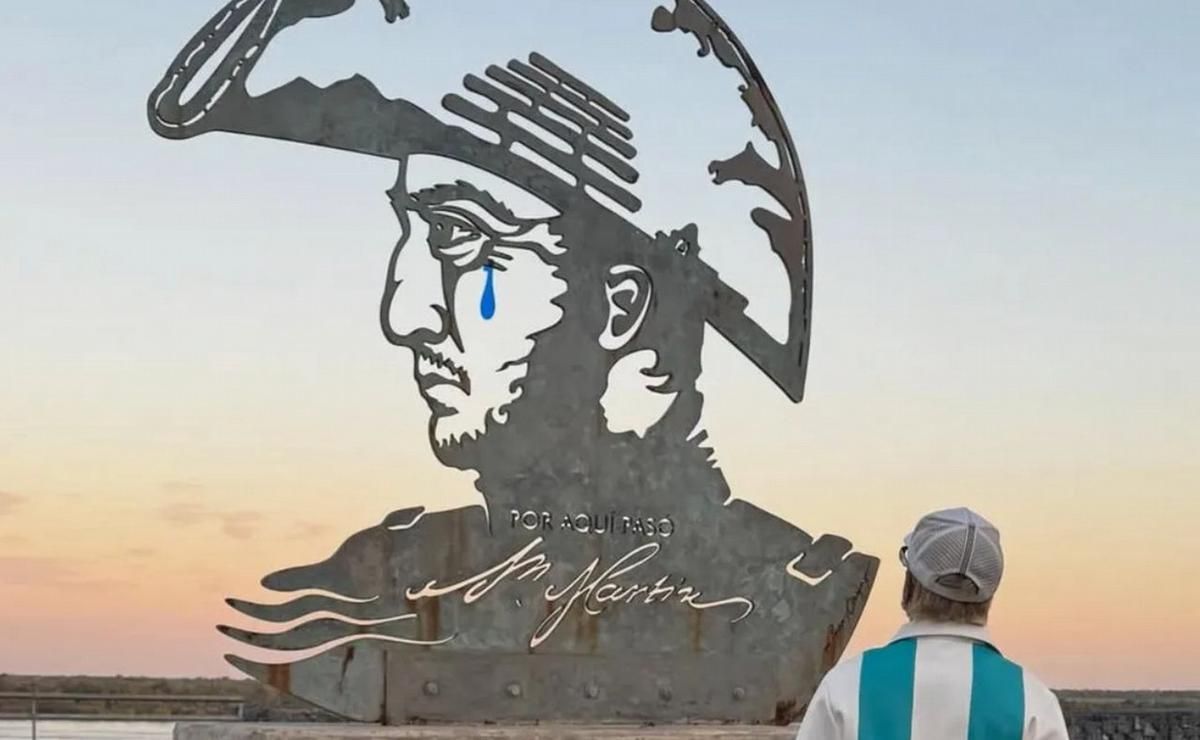 Joaquines, puso una lágrima en una estatua de San Martín: Qué dijo sobre su intervención artística.