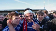 Paul Dawson, capitán del Macclesfield, festeja el triunfo ante el Crystal Palace en la FA Cup 2026. Paul Dawson, capitán del Macclesfield, festeja el triunfo ante el Crystal Palace en la FA Cup 2026.