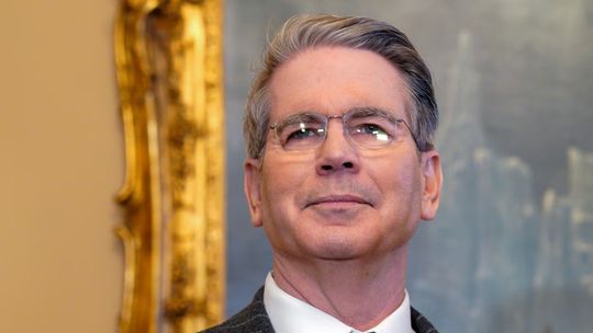 Scoott Bessent ya se llevó los pesos del BCRA y se habría activado el swap. Scoott Bessent ya se llevó los pesos del BCRA y se habría activado el swap.