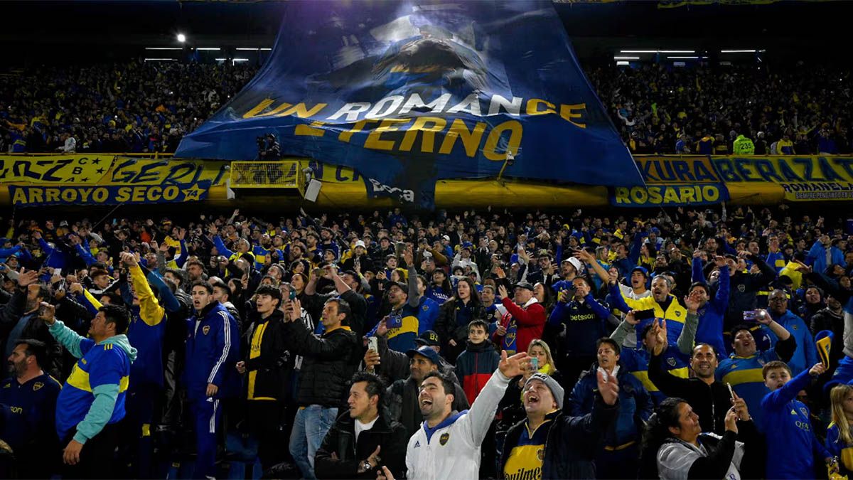 Un barra brava de Boca acusado de abuso sexual fue detenido cerca de La Bombonera a pocas horas del inicio del partido ante Independiente Rivadavia de Mendoza. Un barra brava de Boca acusado de abuso sexual fue detenido cerca de La Bombonera a pocas horas del inicio del partido ante Independiente Rivadavia de Mendoza.