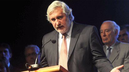 Apoyo a Julio Conte Grand: Denuncian movida del Gobierno