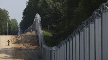 Muro de Polonia en la frontera con Bielorrusia. Muro de Polonia en la frontera con Bielorrusia.