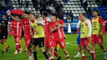 Argentinos Juniors festeja en el José Amalfitani, por los octavos de final del Torneo Clausura 2025 de la Liga Profesional. Argentinos Juniors festeja en el José Amalfitani, por los octavos de final del Torneo Clausura 2025 de la Liga Profesional.