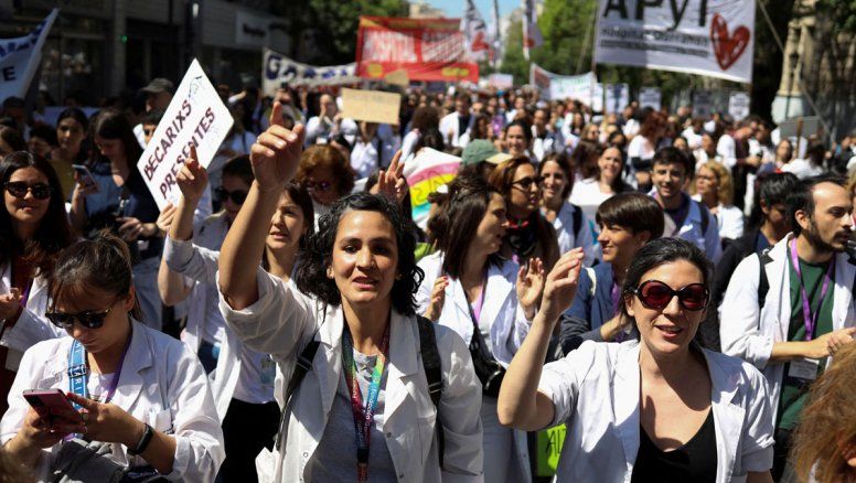 El Gobierno cambió las residencias médicas y en el Garrahan hablan de 