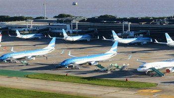Incertidumbre en Aeroparque y Ezeiza ante el inicio del paro de ATE desde la medianoche del lunes 2 de febrero. Incertidumbre en Aeroparque y Ezeiza ante el inicio del paro de ATE desde la medianoche del lunes 2 de febrero.