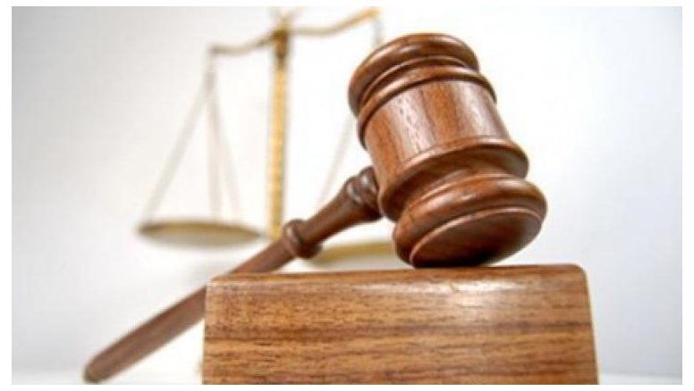 Tarjeta roja para un abogado