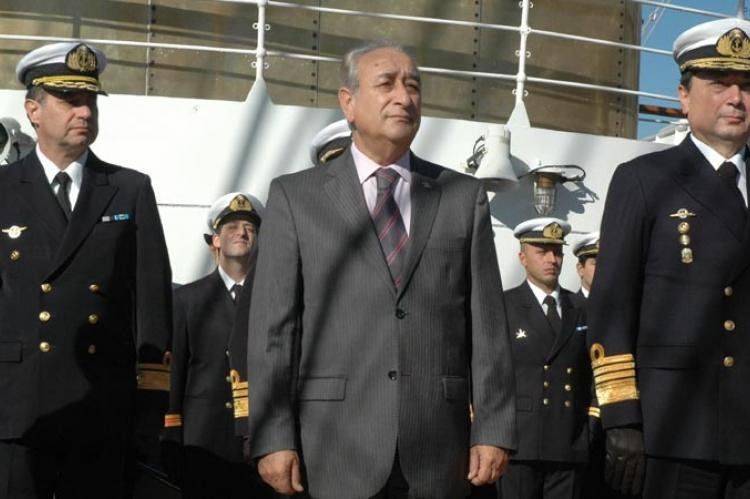 El tío Arturo Puricelli.