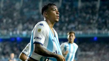 05/11/2023: Roger Martínez festeja el primer gol de Racing ante Central Córdoba. Foto NA: MARCELO CAPECE 05/11/2023: Roger Martínez festeja el primer gol de Racing ante Central Córdoba. Foto NA: MARCELO CAPECE