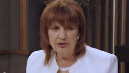 En la mesa de Mirtha, Patricia Bullrich quedó contra las cuerdas. Edith Hermida la cruzó por la reforma laboral y la senadora quedó sola, incómoda y sin guion. En la mesa de Mirtha, Patricia Bullrich quedó contra las cuerdas. Edith Hermida la cruzó por la reforma laboral y la senadora quedó sola, incómoda y sin guion.
