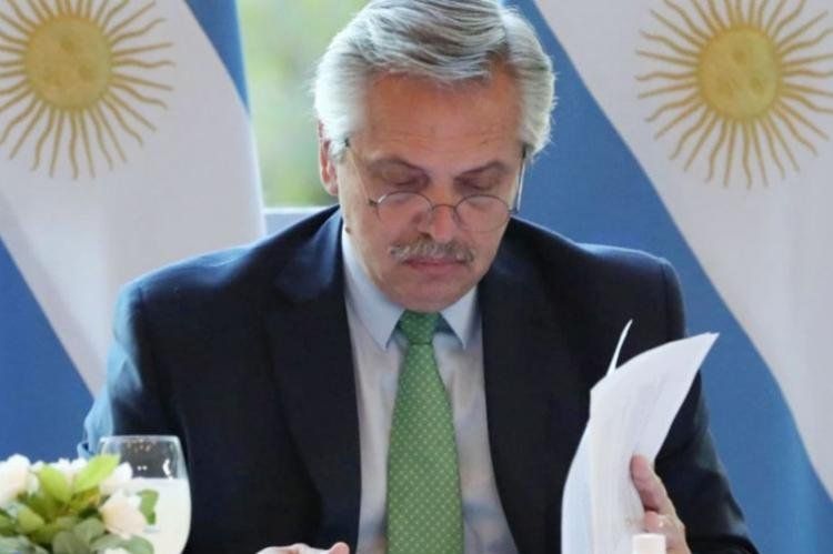 Ay, Alberto...
