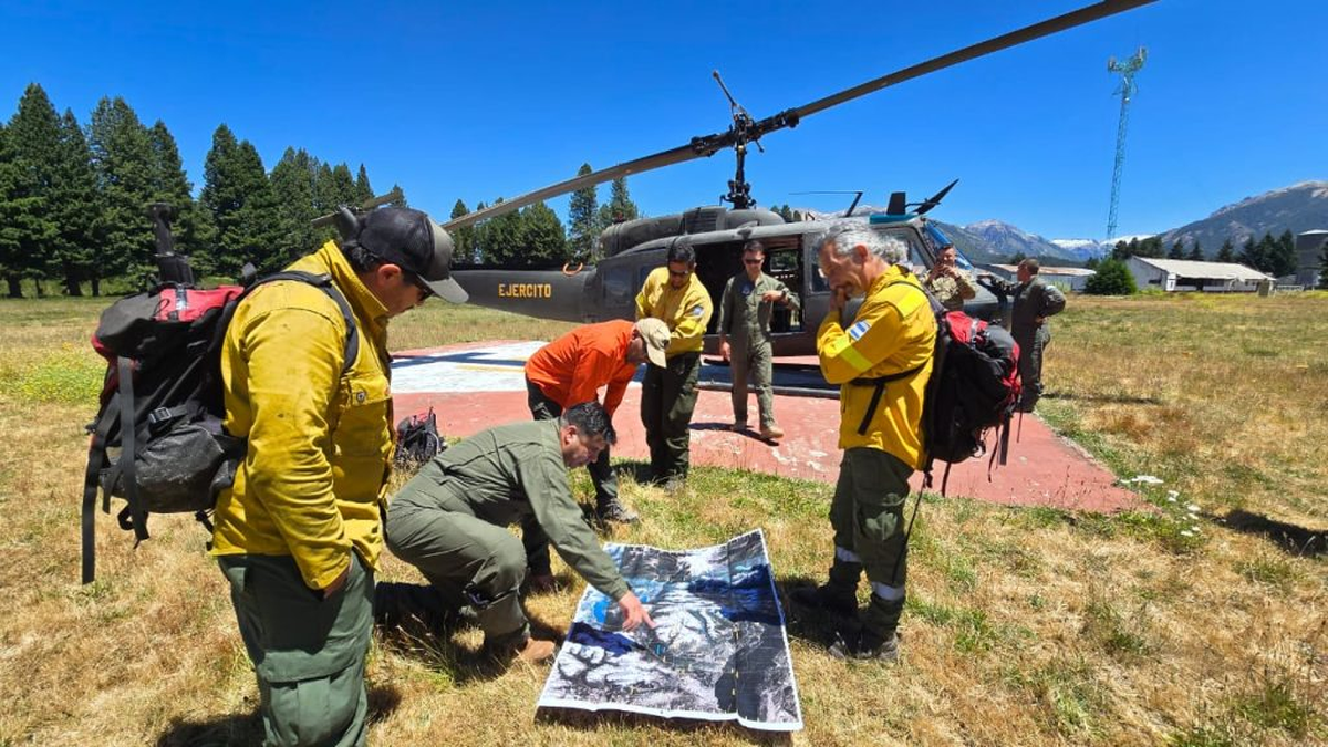 En medio de los incendios forestales, rige la alerta amarilla por calor extremo en Bariloche