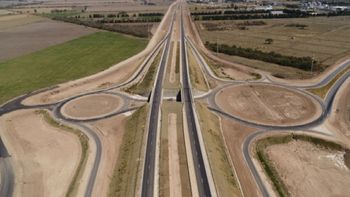 Provincias construyen autovías: Milei, primer presidente que no inauguró ni un kilómetro de ruta