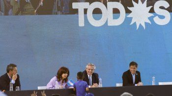 Encuesta: Fuerte caída del FdT (y quién se quedó con esos votos)
