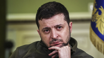 Ucrania acepta el reclamo de USA y Volodymyr Zelensky viajará a WDC a firmarlo. Ucrania acepta el reclamo de USA y Volodymyr Zelensky viajará a WDC a firmarlo.