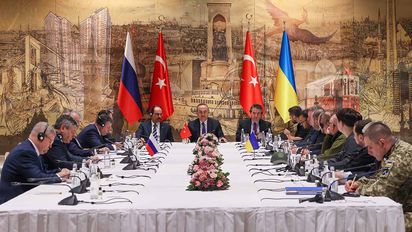 Julio, mes de negociaciones de paz entre Rusia y Ucrania