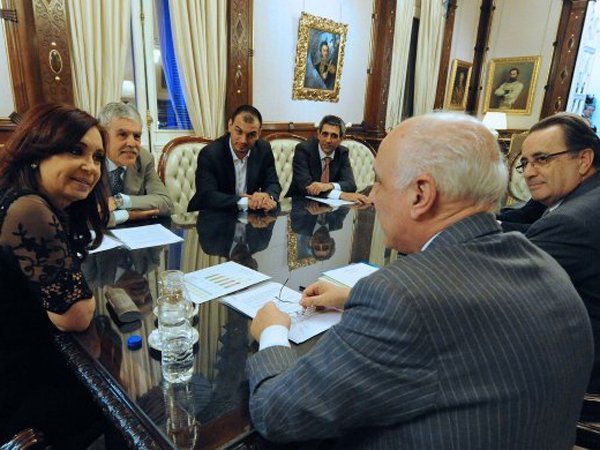 Cristina junto a Carlos Bulgheroni, uno de los dueños de Bridas.