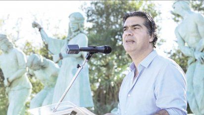 Un joven incomodó a Jorge Capitanich en un encuentro