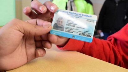 Cómo renovar la licencia de conducir por WhatsApp en CABA