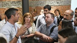 Martín Menem junto a la prensa acreditada en el Congreso Nacional.