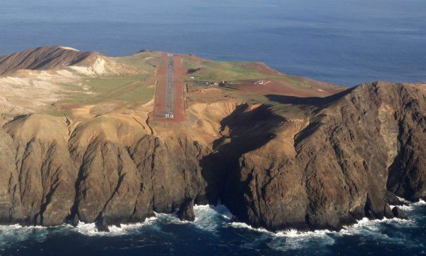 Pista aérea de la Isla Robinson Crusoe (Chile)