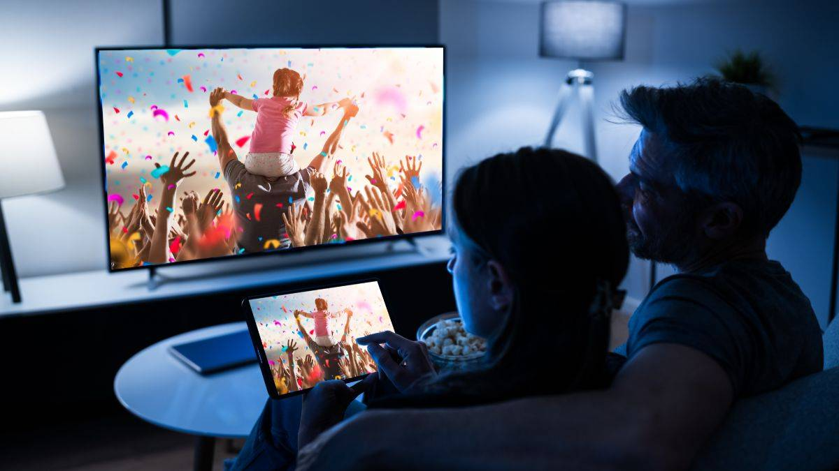 Las redes redujeron la cantidad de pilotos y prefieren proyectos seguros con nombres conocidos. La creatividad arriesgada migró al streaming, dejando a la TV de redes más previsible y conservadora. Las redes redujeron la cantidad de pilotos y prefieren proyectos seguros con nombres conocidos. La creatividad arriesgada migró al streaming, dejando a la TV de redes más previsible y conservadora.