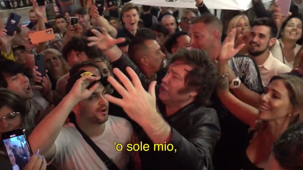 Javier Milei, 'O Sole Mio' en la costa atlántica.