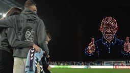 La publicidad de Sancor Seguros durante el homenaje a Lionel Messi provocó silbidos en el Monumental y dio pie a una parodia del Celta.
