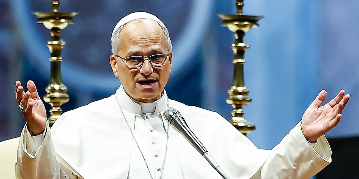 El Papa León XIV en el Vaticano, preparándose para su visita a Argentina.
