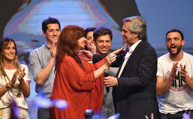 Este martes 10/12 asumirán, Alberto Fernández como presidente y CFK como vice.