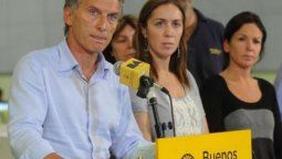 altText(Macri se diferencia de Cristina y firma un decreto de protección a la prensa)}