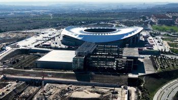 Las obras del nuevo hub cultural avanzan junto al Metropolitano, donde el Atlético de Madrid impulsa un complejo que busca transformar la zona en un nuevo polo de ocio en Madrid. Las obras del nuevo hub cultural avanzan junto al Metropolitano, donde el Atlético de Madrid impulsa un complejo que busca transformar la zona en un nuevo polo de ocio en Madrid.