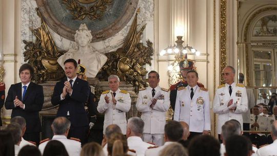 Carlos Presti, a disponibilidad y ¿ministro por sólo un año? Carlos Presti, a disponibilidad y ¿ministro por sólo un año?