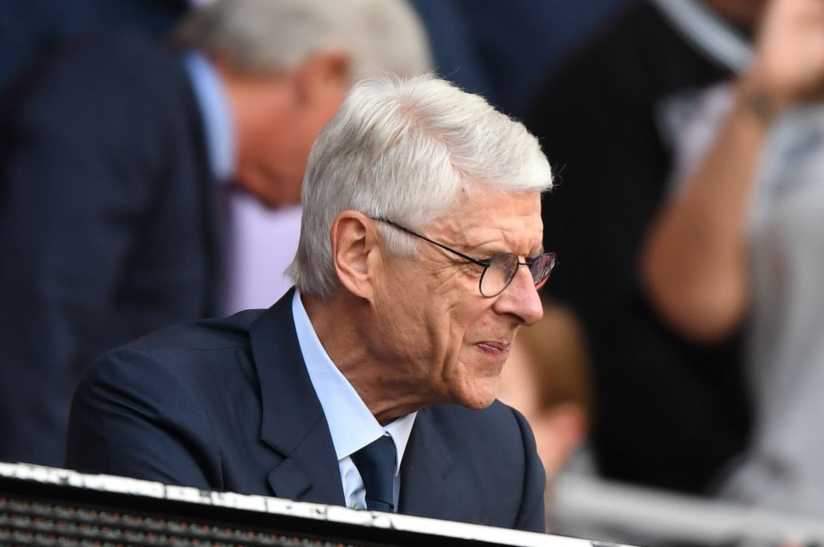 Arsene Wenger, creador de la regla del fuera de juego llamada Ley Wenger. Arsene Wenger, creador de la regla del fuera de juego llamada Ley Wenger.