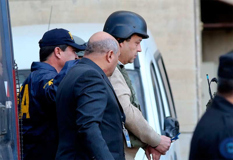 Manzanares en un traslado a lo Tribunales Federales de Comodoro Py.  Foto: NA.