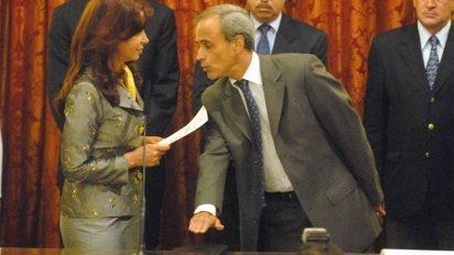 Qué hay detrás de la defensa de un albertista a CFK