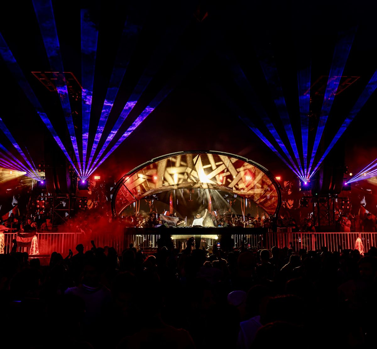 Kevin Di Serna en Tomorrowland Brasil 2025. Kevin Di Serna en Tomorrowland Brasil 2025.