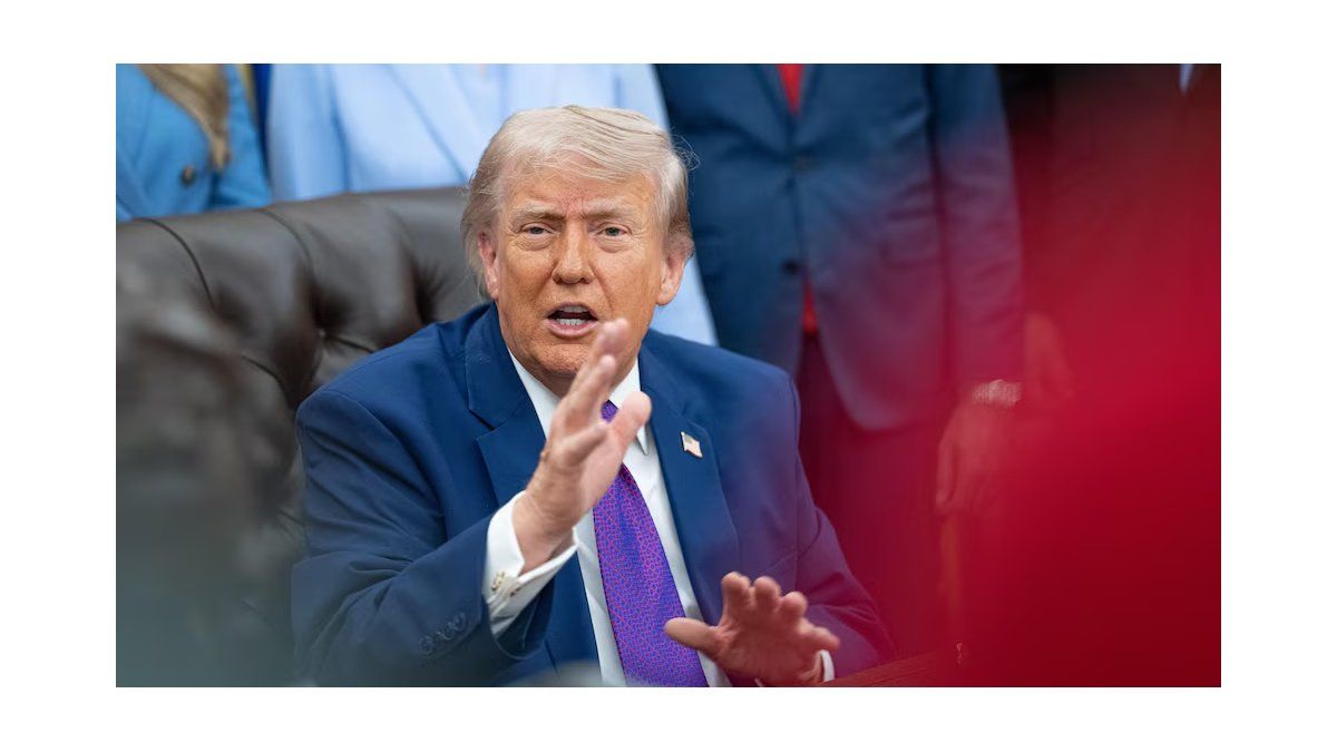 White House: Donald Trump se quedó sin jefa de inteligencia, renunció 