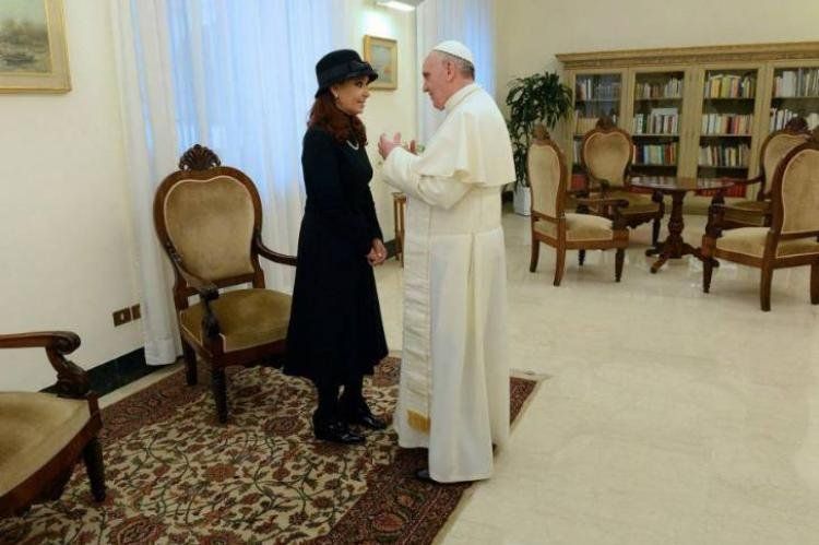 Las reacciones de Cristina con respecto a Bergoglio desconcertaron a sus referentes