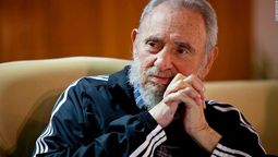 Fidel Castro Ruz: 3 tiras.