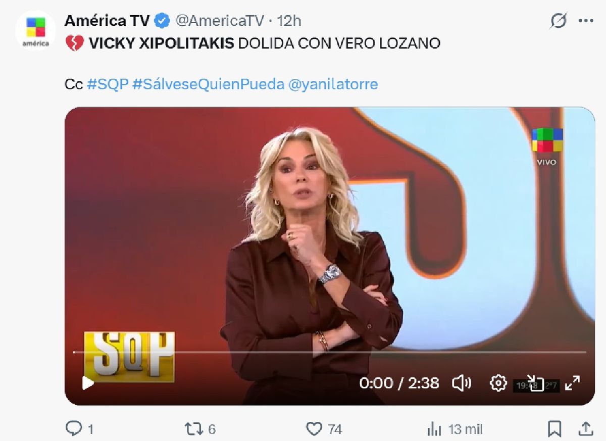 Vicky Xipolitakis expuso a Verónica Lozano tras criticarla por su actitud en los Martín Fierro. Vicky Xipolitakis expuso a Verónica Lozano tras criticarla por su actitud en los Martín Fierro.