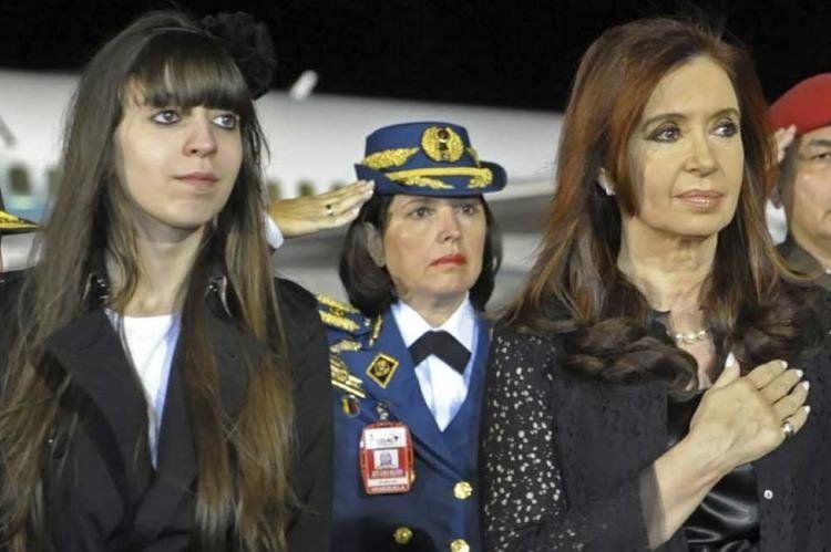 florencia kirchner cristina.jpg