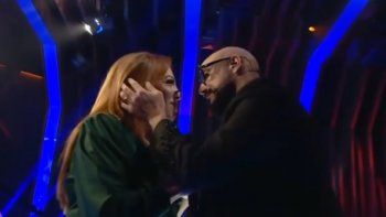 telefe pelea el rating: abel pintos beso a lizy tagliani y vuelve gran hermano telefe pelea el rating: abel pintos beso a lizy tagliani y vuelve gran hermano