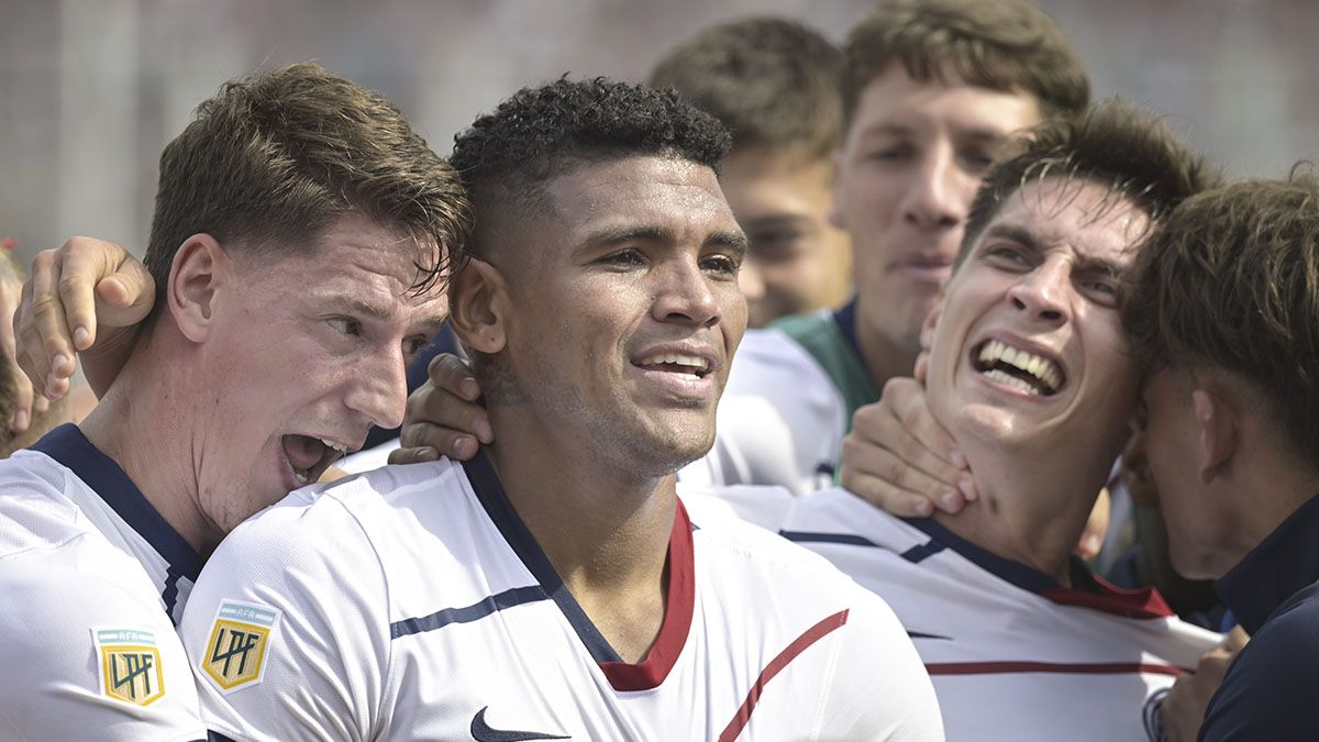 River y San Lorenzo calientan la punta de la Liga Profesional tras ganarles a Independiente y a Platense mientras que Boca rescató un empate ante Central. (Foto: Noticias Argentinas)