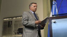 altText(Aranguren explicó por qué quienes menos consumen sufrirán una mayor suba)}