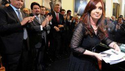 altText(Déficit comercial, inflación y otras yerbas: Cristina reúne a los gobernadores)}