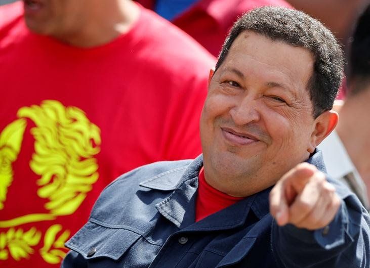 hugo_chavez_se%C3%B1ala.jpg