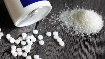 Estudio asocia a edulcorantes con cáncer, una vez más