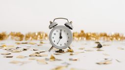 altText(Cómo el estrés de fin de año afecta tus hormonas y qué hacer para solucionarlo)}